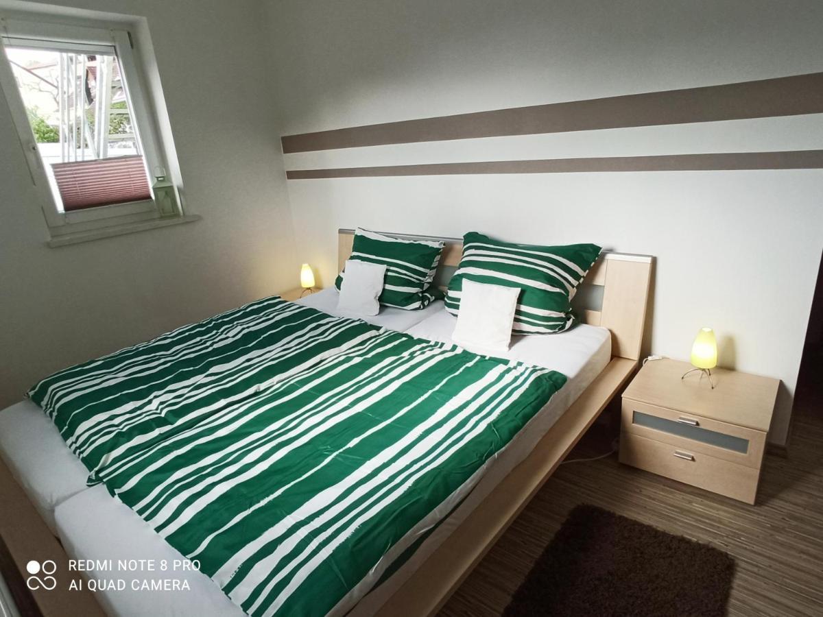 Ferienwohnung Am Hopfengarten Illschwang Exteriör bild