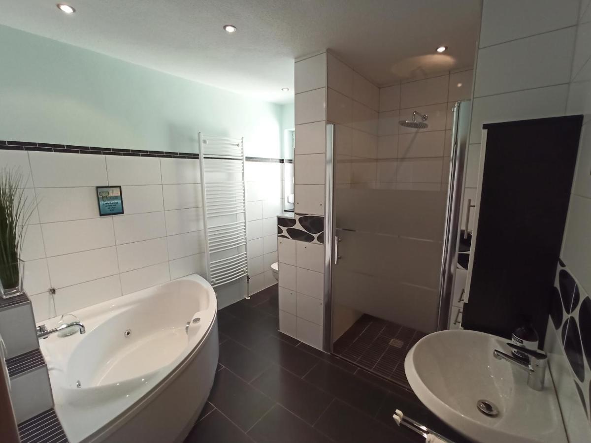 Ferienwohnung Am Hopfengarten Illschwang Exteriör bild